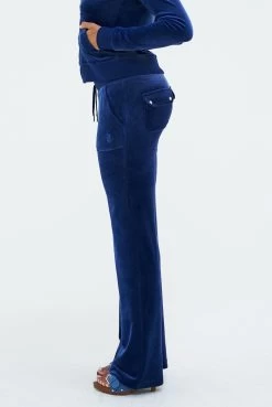 Juicy Couture BLUE DEPTHS CLASSIC VELOUR DEL RAY POCKETED BOTTOMS -Juicy Couture 010ROBERTSONCLASS JCAP176 484 BLUEDEPTHSWITHDELRAYPANT JCAP180 484 BLUEDEPTHS 0036
