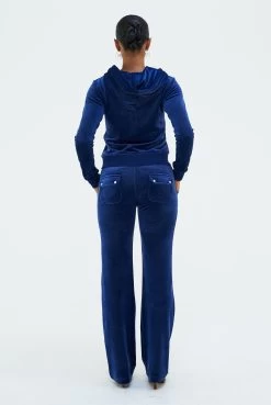 Juicy Couture BLUE DEPTHS CLASSIC VELOUR DEL RAY POCKETED BOTTOMS -Juicy Couture 010ROBERTSONCLASS JCAP176 484 BLUEDEPTHSWITHDELRAYPANT JCAP180 484 BLUEDEPTHS 0048