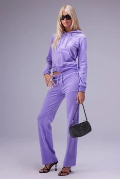 Juicy Couture VIOLET TULIP CLASSIC VELOUR ROBERTSON HOODIE -Juicy Couture 220817 JUICYCOUTURE SHOT 99 024