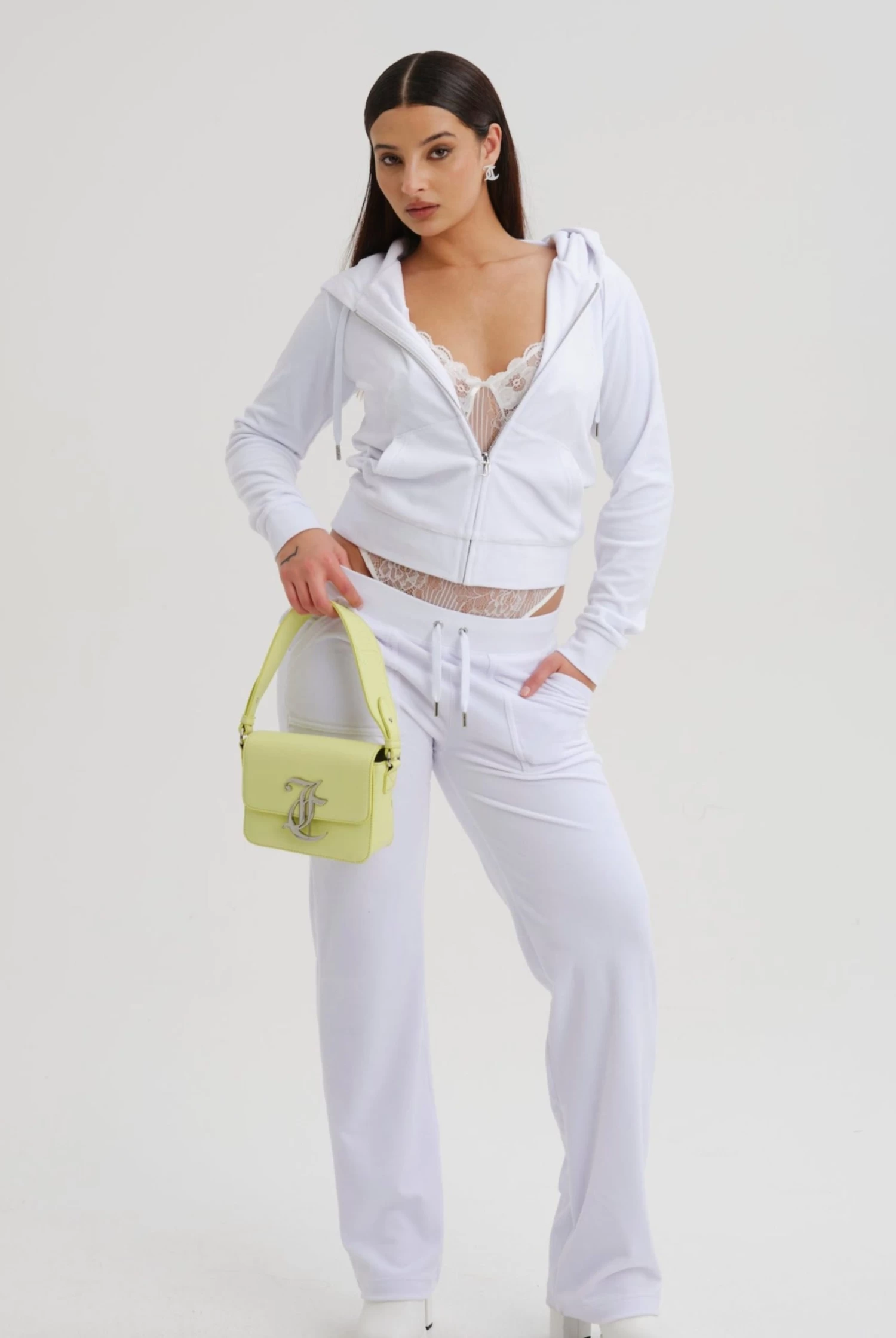 Juicy Couture WHITE CLASSIC VELOUR DEL RAY POCKETED BOTTOMS 5 Juicy Couture WHITE CLASSIC VELOUR DEL RAY POCKETED BOTTOMS - Image 5