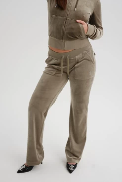 Juicy Couture VETIVER CLASSIC VELOUR DEL RAY POCKETED BOTTOMS -Juicy Couture DELRAYBOTTOMS JCAP180 393 VETIVER 004.png1
