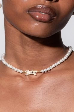 Juicy Couture GOLD JUICY PEARL CHOKER -Juicy Couture JCJCHN22211545304