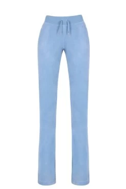 Juicy Couture DELLA ROBIA LOW RISE FLARE CLASSIC VELOUR TRACK PANT 12 Juicy Couture DELLA ROBIA LOW RISE FLARE CLASSIC VELOUR TRACK PANT -Juicy Couture LAYLALOWRISETRACKPANT JCBB122005 102 DELLAROBIA 01 1728x 5ba185a1 d1fe 4d18 965f 1efce311e151
