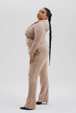 Juicy Couture WARM TAUPE CLASSIC VELOUR DEL RAY POCKETED BOTTOMS